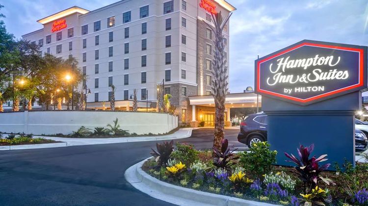 Hampton Inn & Suites Charleston Airport Exterior