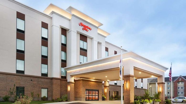 <b>Hampton Inn North Olmsted Cleveland Arpt Exterior</b>. Images powered by <a href="https://iceportal.shijigroup.com/" title="IcePortal" target="_blank">IcePortal</a>.