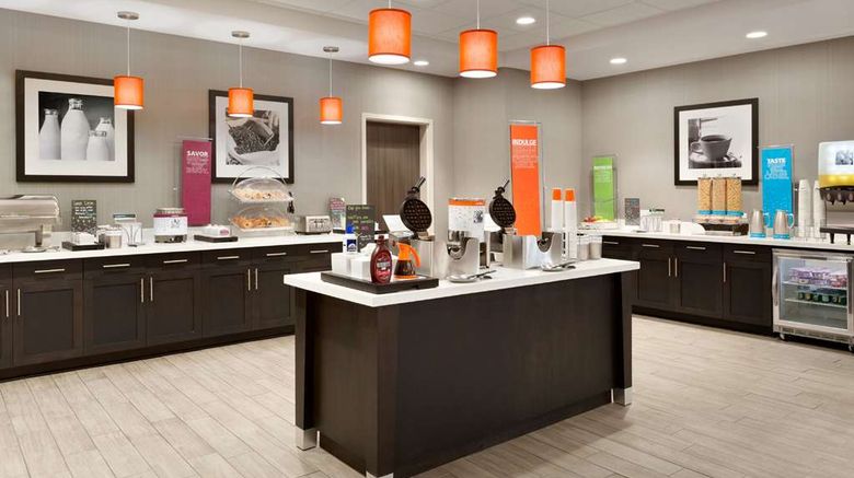 <b>Hampton Inn North Olmsted Cleveland Arpt Restaurant</b>. Images powered by <a href="https://iceportal.shijigroup.com/" title="IcePortal" target="_blank">IcePortal</a>.