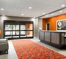Hampton Inn North Olmsted Cleveland Arpt Lobby