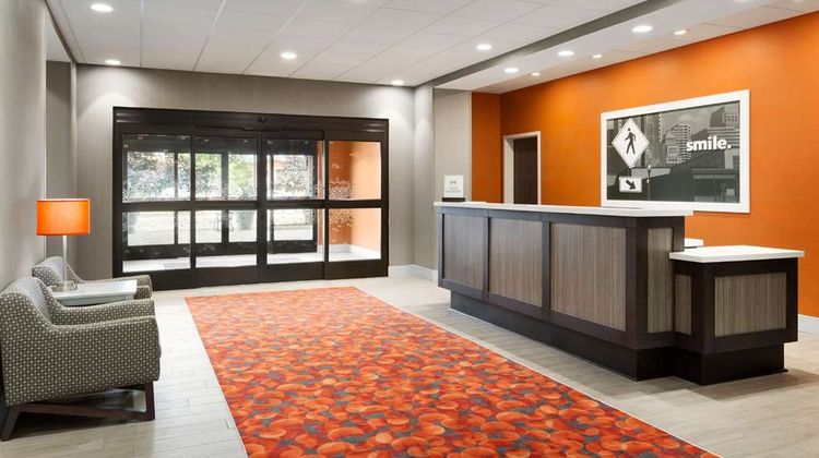 Hampton Inn North Olmsted Cleveland Arpt Lobby