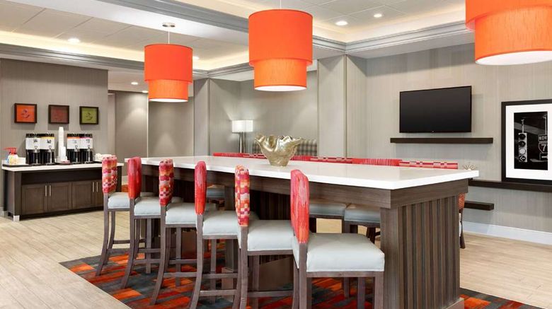 <b>Hampton Inn North Olmsted Cleveland Arpt Restaurant</b>. Images powered by <a href="https://iceportal.shijigroup.com/" title="IcePortal" target="_blank">IcePortal</a>.
