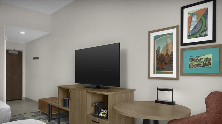 Hampton Inn & Suites Charlotte/Ballantyn Room