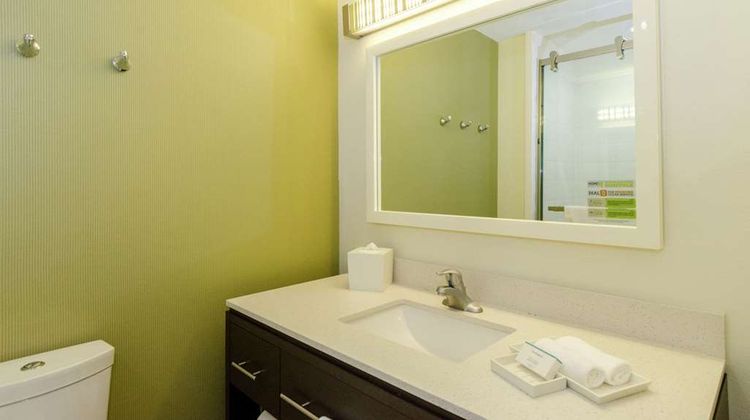 Home2 Suites By Hilton Portland Room