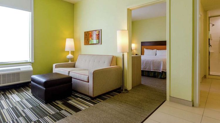 Home2 Suites By Hilton Portland Room