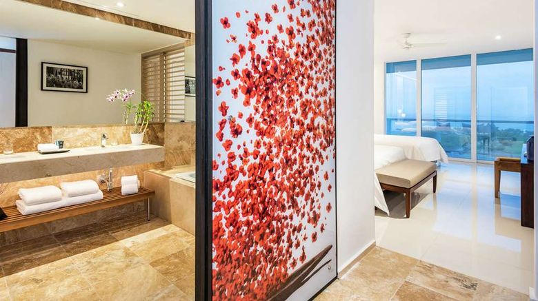 <b>Dreams Karibana Beach & Golf Resort Room</b>. Images powered by <a href="https://iceportal.shijigroup.com/" title="IcePortal" target="_blank">IcePortal</a>.
