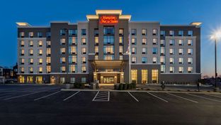Hampton Inn & Suites Newport/Cincinnati