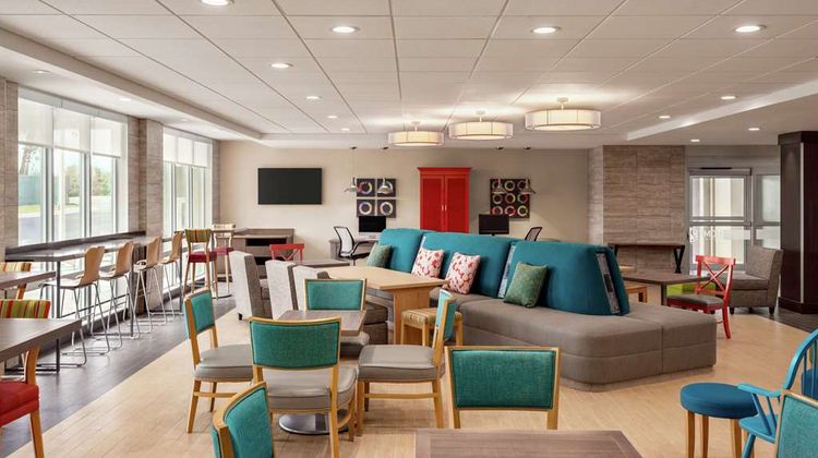 Home2 Suites by Hilton Woodbridge Lobby