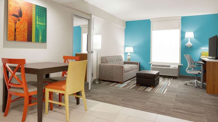 Home2 Suites by Hilton Woodbridge Room