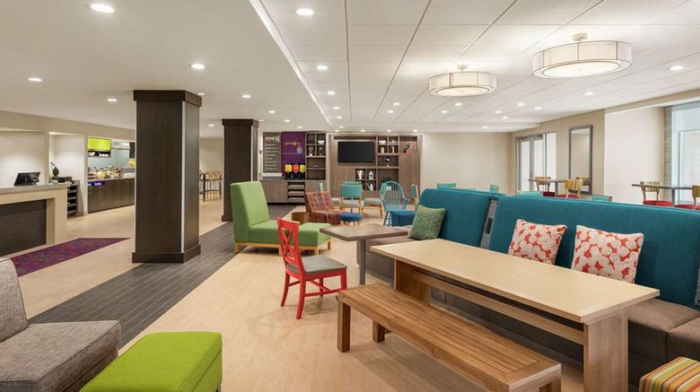 <b>Home2 Suites by Hilton Woodbridge Lobby</b>. Images powered by <a href="https://iceportal.shijigroup.com/" title="IcePortal" target="_blank">IcePortal</a>.