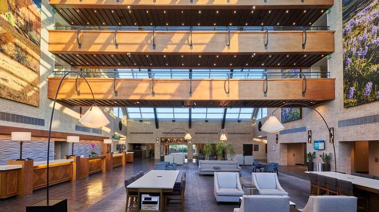 The Inverness Denver, Hilton Golf & Spa Lobby