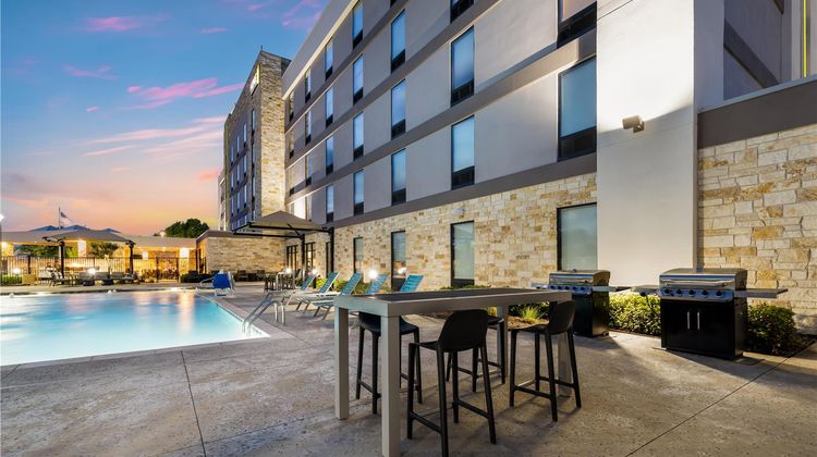 Home2 Suites by Hilton Dallas Addison Exterior