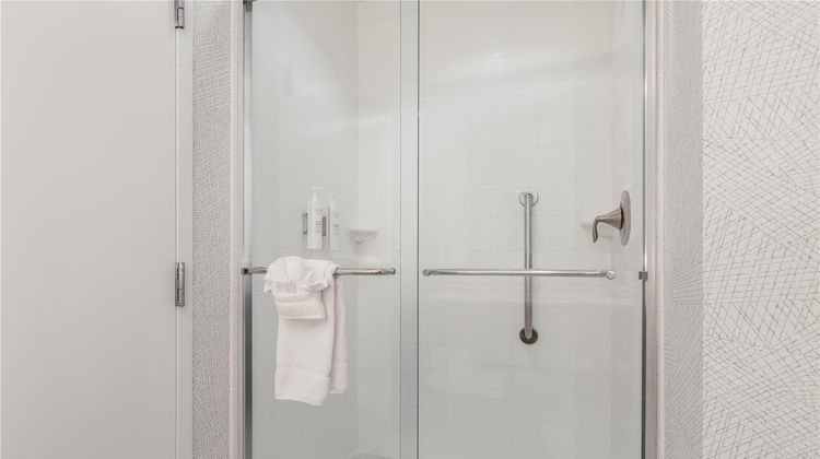 Home2 Suites by Hilton Dallas Addison Room
