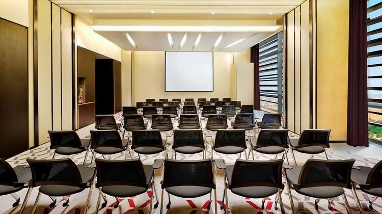 AlRayyan Hotel Doha, Curio Collection Meeting