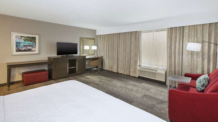 Hampton Inn by Hilton Detroit/Dearborn Room