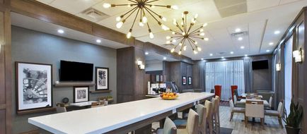 Hampton Inn by Hilton Detroit/Dearborn Lobby