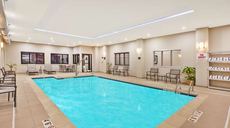 Hampton Inn by Hilton Detroit/Dearborn Pool