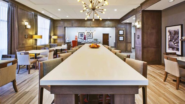 Hampton Inn by Hilton Detroit/Dearborn Restaurant