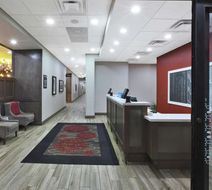 Hampton Inn by Hilton Detroit/Dearborn Lobby