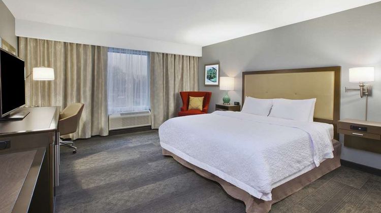 Hampton Inn by Hilton Detroit/Dearborn Room