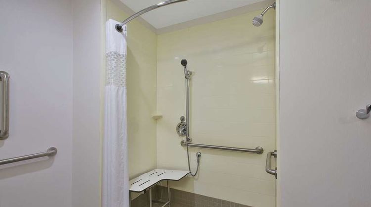 Hampton Inn by Hilton Detroit/Dearborn Room