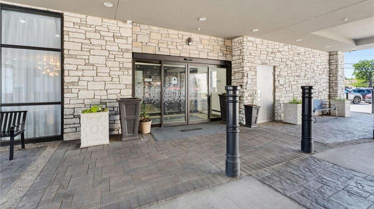 Hampton Inn by Hilton Detroit/Dearborn Exterior