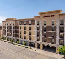 Hampton Inn by Hilton Detroit/Dearborn Exterior