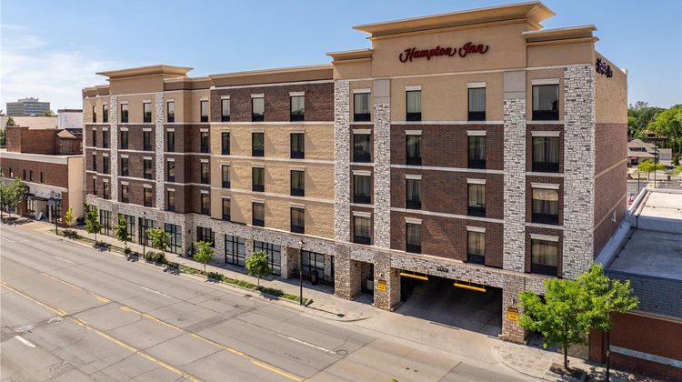 Hampton Inn by Hilton Detroit/Dearborn Exterior