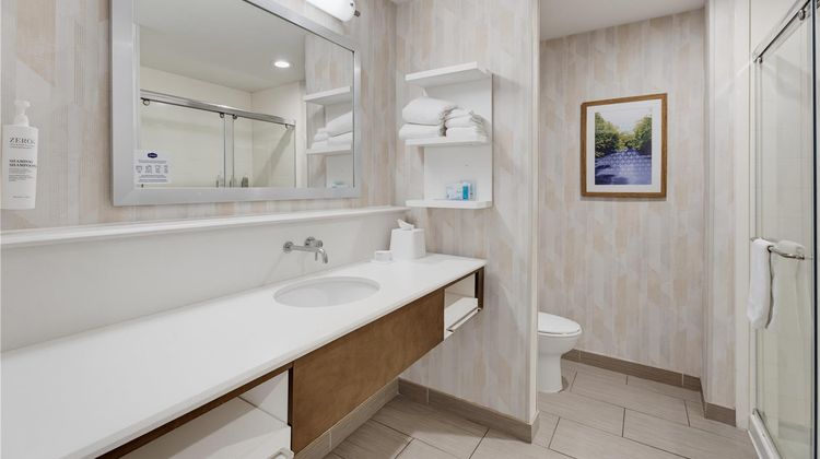 Hampton Inn by Hilton Detroit/Dearborn Room