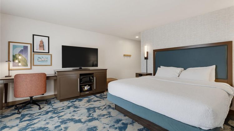 Hampton Inn by Hilton Detroit/Dearborn Room