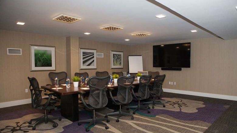 <b>Hilton Garden Inn Springfield Meeting</b>. Images powered by <a href="https://iceportal.shijigroup.com/" title="IcePortal" target="_blank">IcePortal</a>.