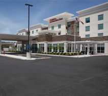 Hilton Garden Inn Springfield Exterior