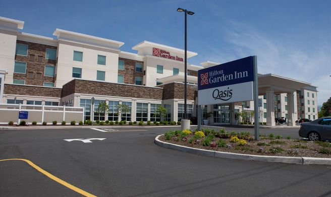 Hilton Garden Inn Springfield Exterior
