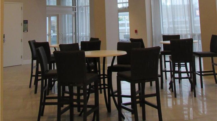 Hilton Garden Inn Springfield Lobby