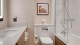 DoubleTree by Hilton Dartford Bridge Room