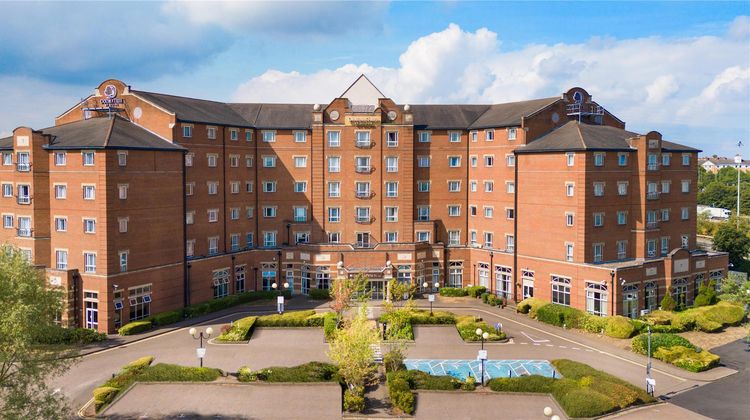 DoubleTree by Hilton Dartford Bridge Exterior