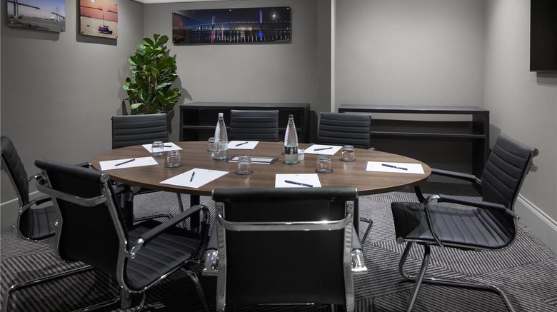 <b>DoubleTree by Hilton Dartford Bridge Meeting</b>. Images powered by <a href="https://iceportal.shijigroup.com/" title="IcePortal" target="_blank">IcePortal</a>.