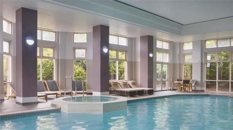 DoubleTree by Hilton Dartford Bridge Pool