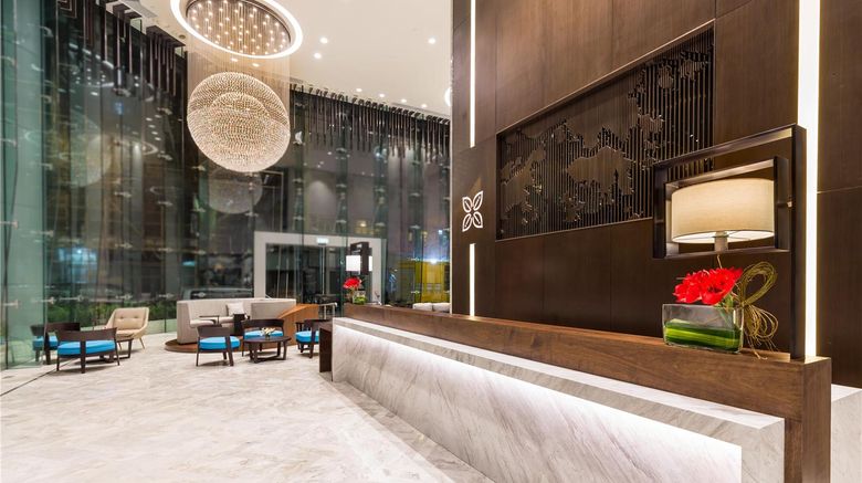 <b>Hilton Garden Inn Hong Kong Mongkok Lobby</b>. Images powered by <a href="https://iceportal.shijigroup.com/" title="IcePortal" target="_blank">IcePortal</a>.