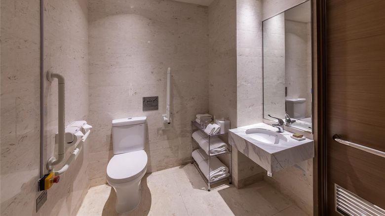 <b>Hilton Garden Inn Hong Kong Mongkok Room</b>. Images powered by <a href="https://iceportal.shijigroup.com/" title="IcePortal" target="_blank">IcePortal</a>.