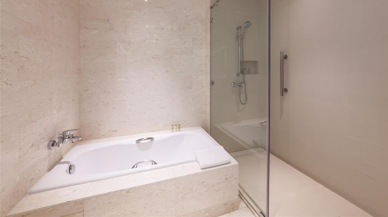 <b>Hilton Garden Inn Hong Kong Mongkok Room</b>. Images powered by <a href="https://iceportal.shijigroup.com/" title="IcePortal" target="_blank">IcePortal</a>.