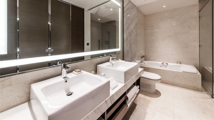 Hilton Garden Inn Hong Kong Mongkok Room