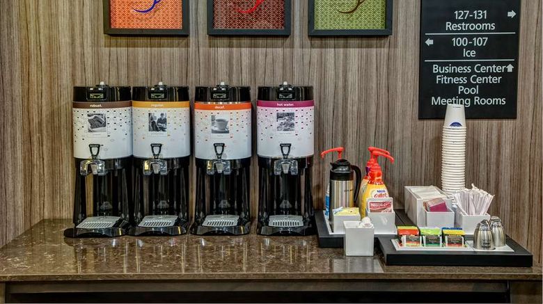 <b>Hampton Inn & Suites Nashville/Henderson Restaurant</b>. Images powered by <a href="https://iceportal.shijigroup.com/" title="IcePortal" target="_blank">IcePortal</a>.