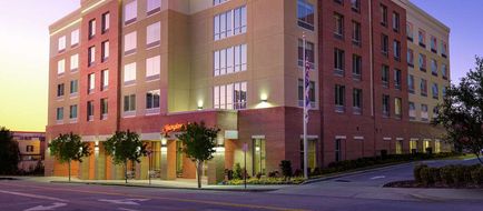 Hampton Inn Wilmington Downtown Exterior
