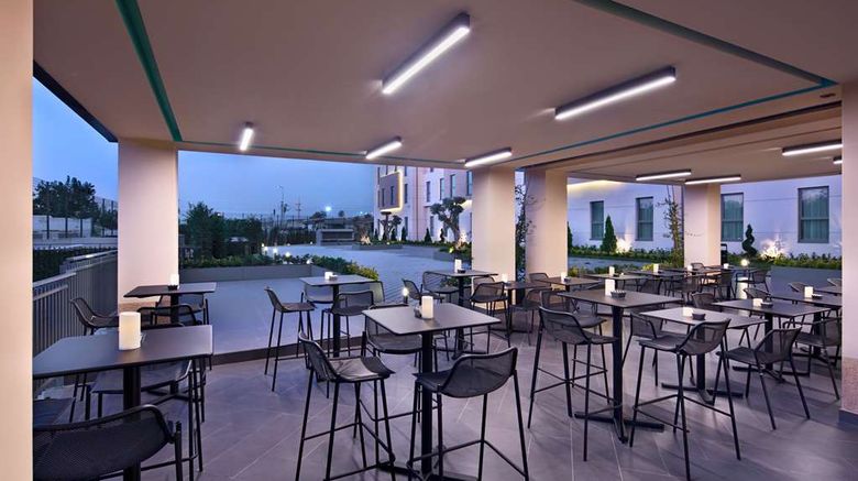 <b>Hampton by Hilton Istanbul Zeytinburnu Restaurant</b>. Images powered by <a href="https://iceportal.shijigroup.com/" title="IcePortal" target="_blank">IcePortal</a>.
