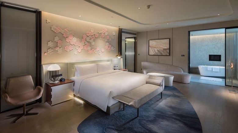 <b>Hilton Quanzhou Riverside Room</b>. Images powered by <a href="https://iceportal.shijigroup.com/" title="IcePortal" target="_blank">IcePortal</a>.