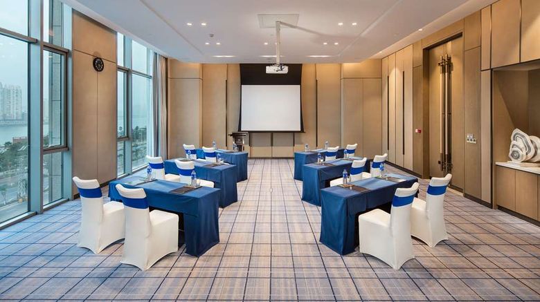<b>Hilton Quanzhou Riverside Meeting</b>. Images powered by <a href="https://iceportal.shijigroup.com/" title="IcePortal" target="_blank">IcePortal</a>.