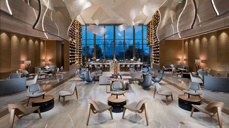 <b>Hilton Quanzhou Riverside Restaurant</b>. Images powered by <a href="https://iceportal.shijigroup.com/" title="IcePortal" target="_blank">IcePortal</a>.