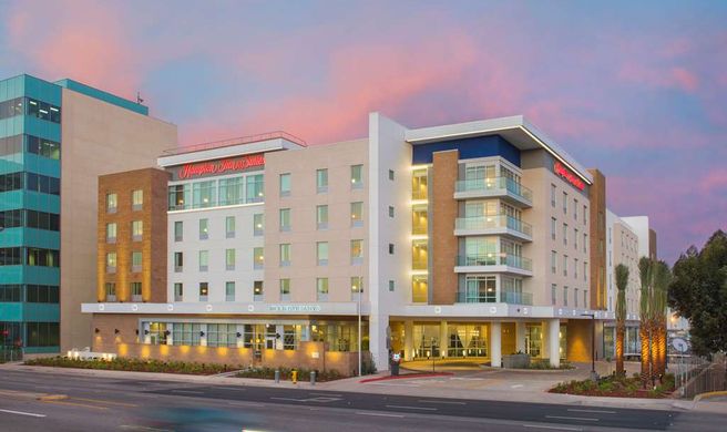 Hampton Inn & Suites LAX El Segundo Exterior