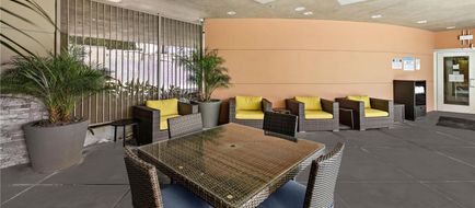 Hampton Inn/Suites Los Angeles/Hollywood Exterior
